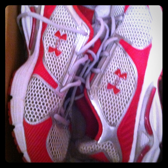 Brand new UA tennis shoes!! Red & gray!