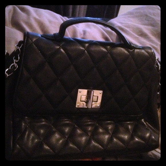 Black handbag - Picture 1 of 1