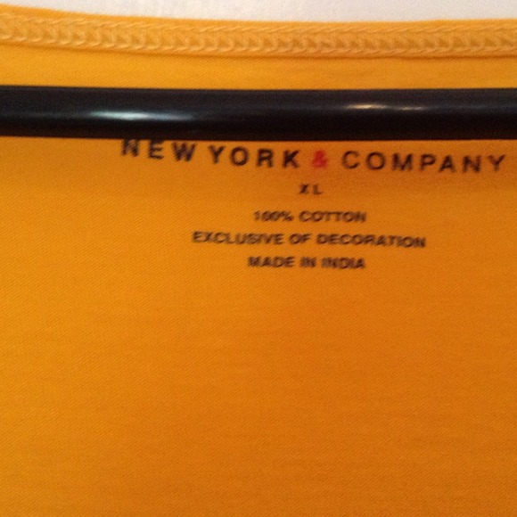 Yellow teeSOLD - Picture 3 of 3