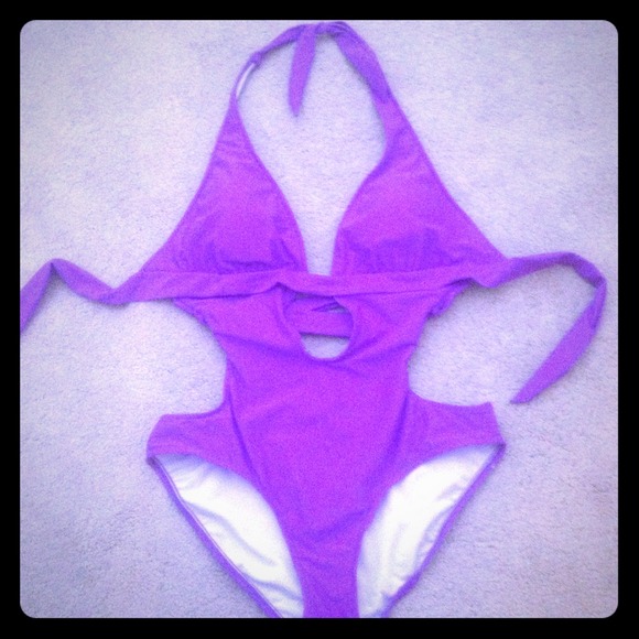 ❌❌SOLD in BUNDLE❌❌Bathing Suit