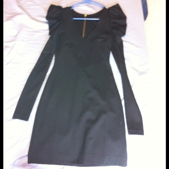 💥Sold💥French connection black dress.