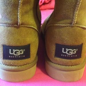 BROWN UGG BOOTS