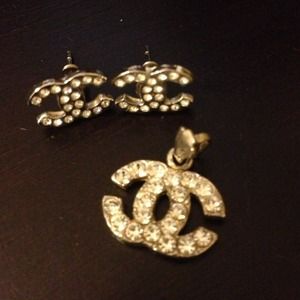 CC necklace pendant & earrings :)