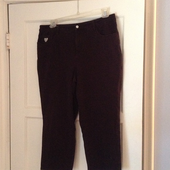 Black Capri jeans