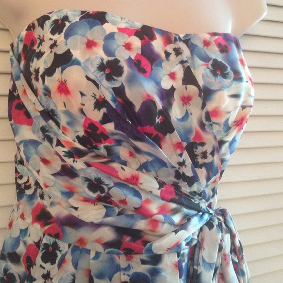 •• S o l d •• - Picture 3 of 4