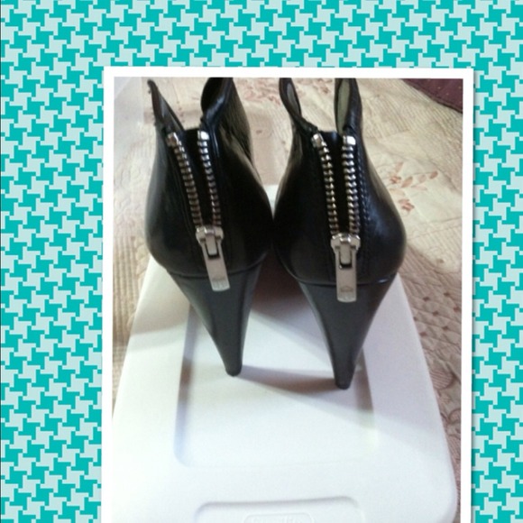 SOLD - Picture 2 of 3