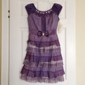 ✨Pretty lace purple dress ✨
