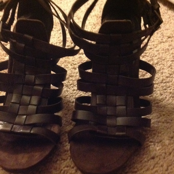 Nine West Gladiator Sandal New Without Box - Picture 4 of 4