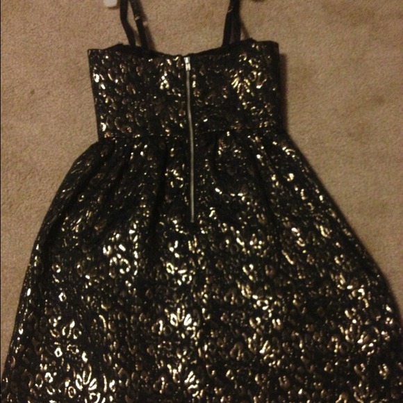 Black and Gold Short Dress💖 - Picture 2 of 2