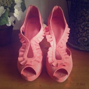Elle suede platform heels