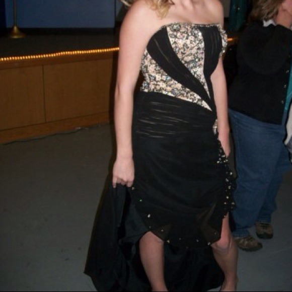 Pageant dress - Picture 2 of 2