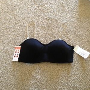 Gillian bra with 4 ways to wear it. Clear strap