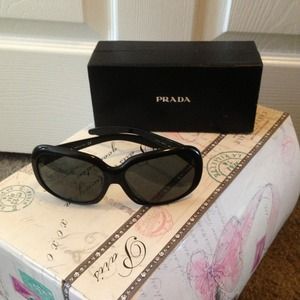 RESERVED--Prada Sunglasses--@piecesofjen
