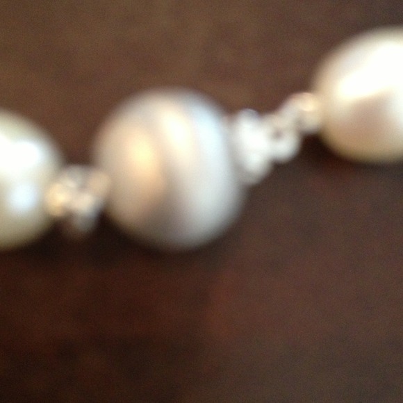 NCK-10-21-000829_01_grande.jpg  One of a kind necklace - simply stunning.