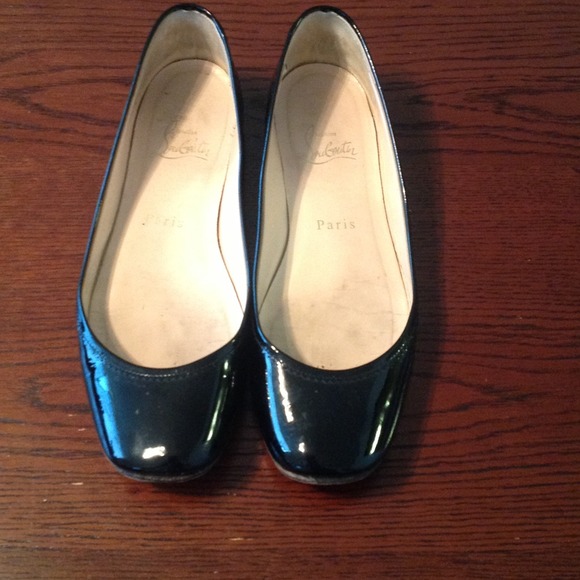 ❗SOLD❗Christian Louboutin black flats 37.5