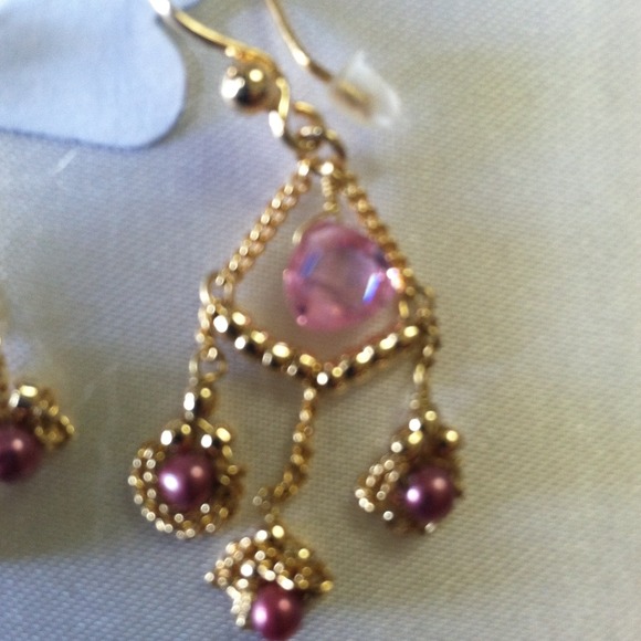 Earring - Picture 2 of 2