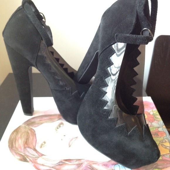 jeffrey campbell black suede platform