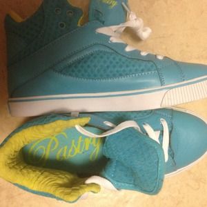 Pastry hightops. Brand new size 6