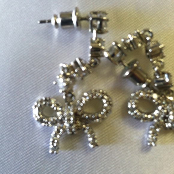 Earring - Picture 2 of 2