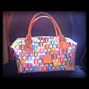 💥REDUCED💥 Dooney & Bourke handbag.