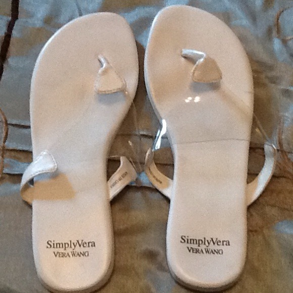 * REDUCEDVera Wang clear/white flip flops
