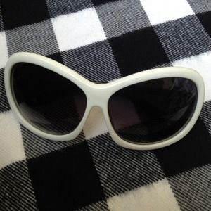 Jessica Simpson Sunglasses