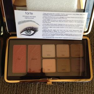 SOLD Bundle package Tarte pallette and brush