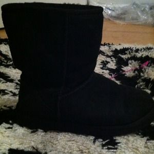 ❌BUNDLE❌ UGG & Watch