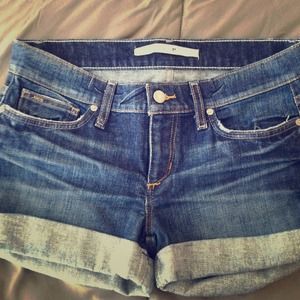 Joe's Jeans Cuffed Roll Shorts in Sammy size 26