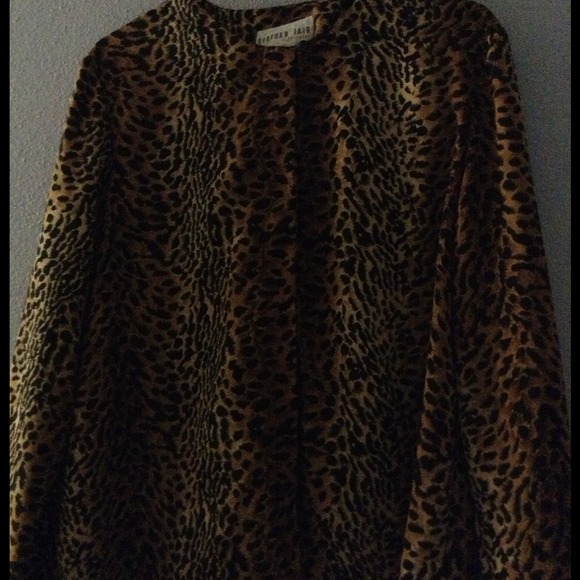 Top - Picture 4 of 4