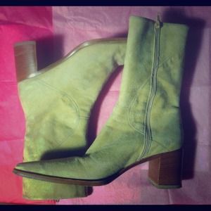 🌟Boots🌟we can always negotiate the price