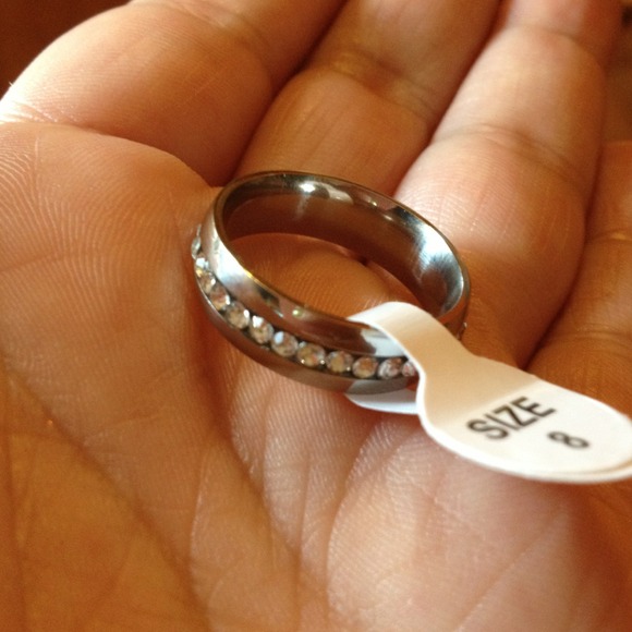❤TRADED❤✨STAINLESS STEEL CUBIC ZIRCONIA ETERNITY