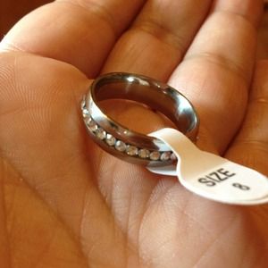 ❤TRADED❤✨STAINLESS STEEL CUBIC ZIRCONIA ETERNITY