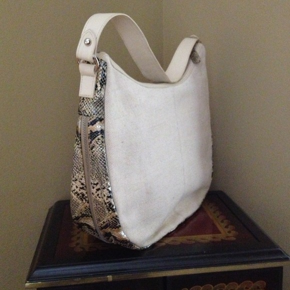 Linen-like summer material.