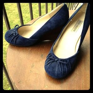 Steve Madden Navy Blue Wedges