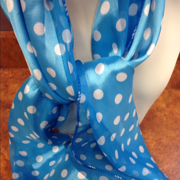 2 Pok.a.dot scarfs - Picture 3 of 4