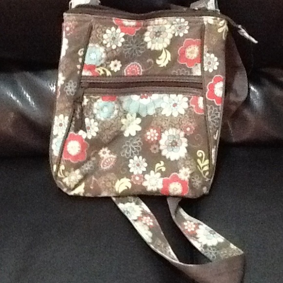 Thirty one cross body purse