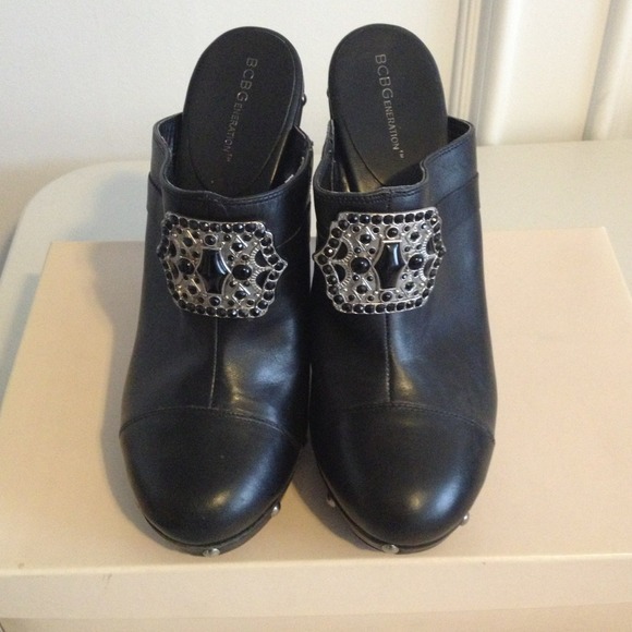 BCBGeneration Black Mules - Picture 3 of 4