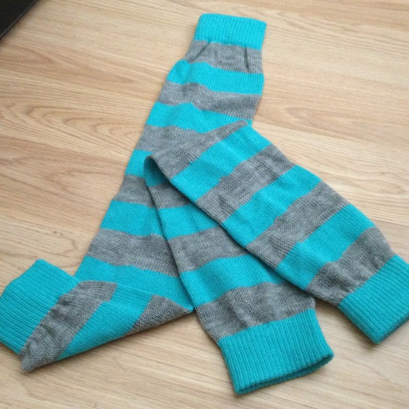 Leg Warmer.