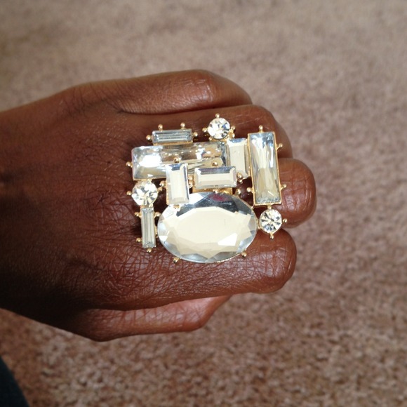 ✨Really✨ Cute Rhinestone Ring. - Picture 2 of 2