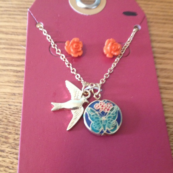 Earring and Necklace Set