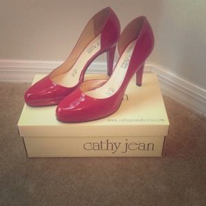 Cathy Jean red pump