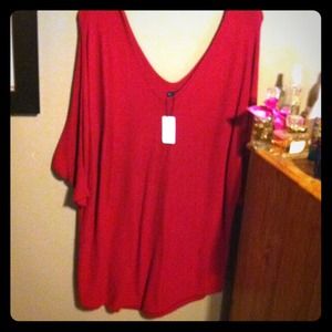 Red off the shoulder thin-sweater/tunic