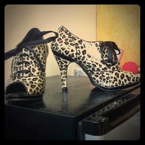 Leopard print pleather booties, Steve Madden