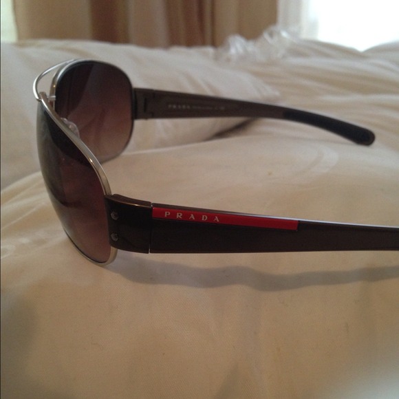 AUTHENTIC PRADA GLASSES - Picture 3 of 4