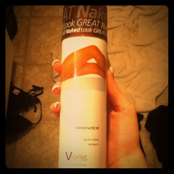 AHHHH LADIES ONLY 3 LEFT!! Spray tan!!