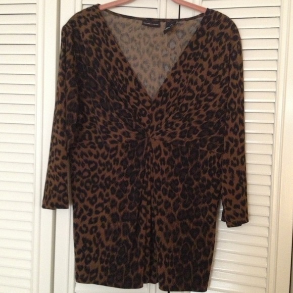🔲SOLD🔲 Leopard New York & Company Top