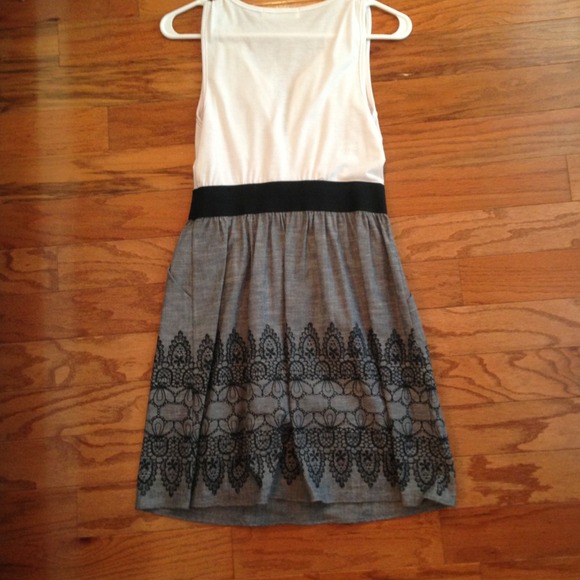 ✋SOLD✋ - Picture 3 of 4