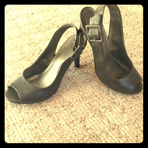 Kenneth Cole Reaction "Rich Like Me"