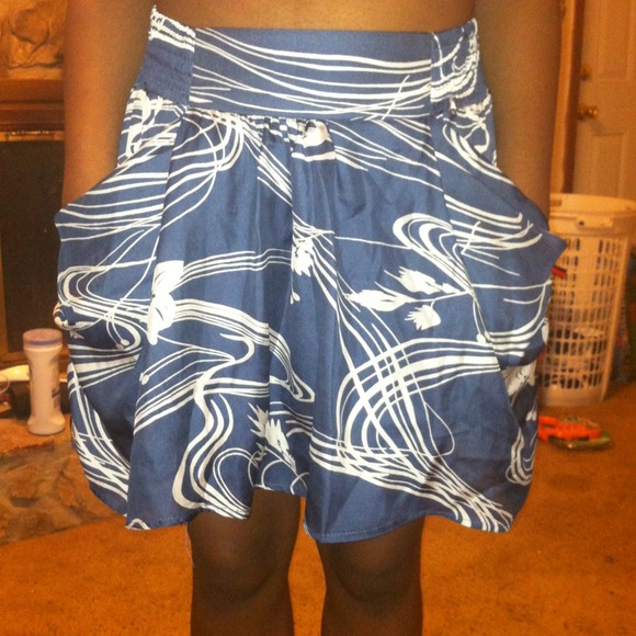Blue and Ivory skirt with pockets